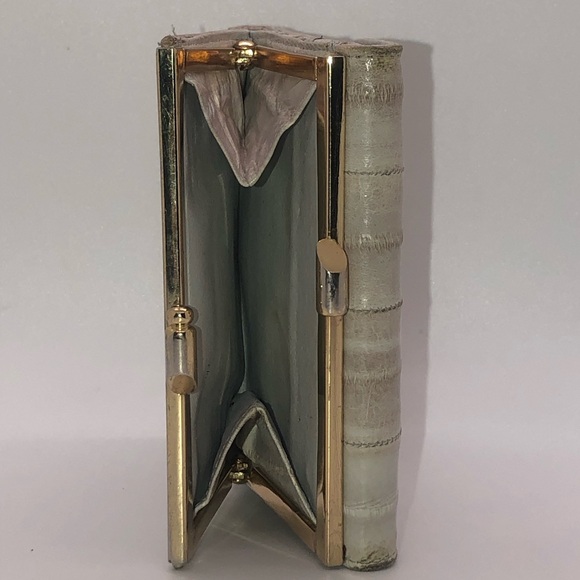 Vintage Lee Sands eel skin wallet with snap and kiss lock closure - Picture 4 of 7